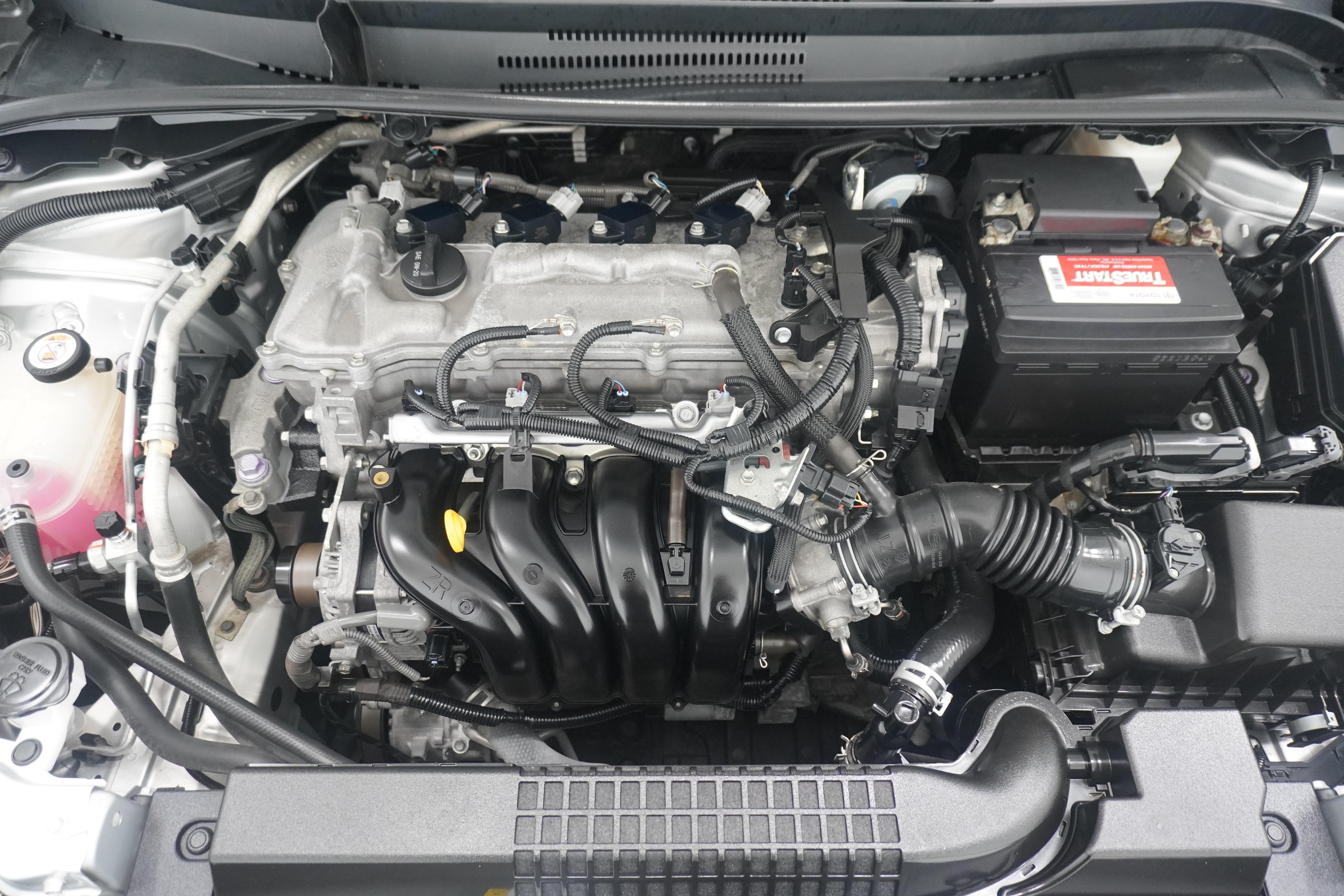 Used 2020 Toyota Corolla LE FWD image 25