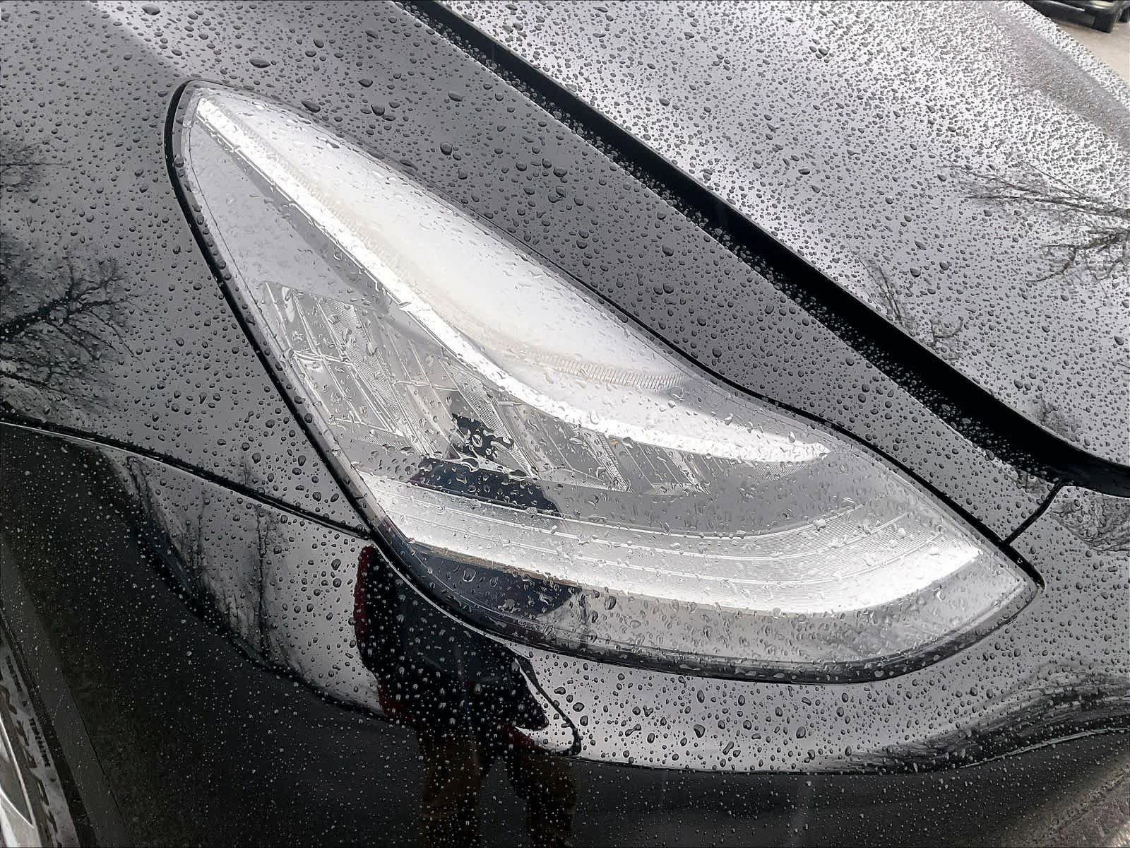 Used 2023 Tesla Model Y Long Range AWD/4WD image 31