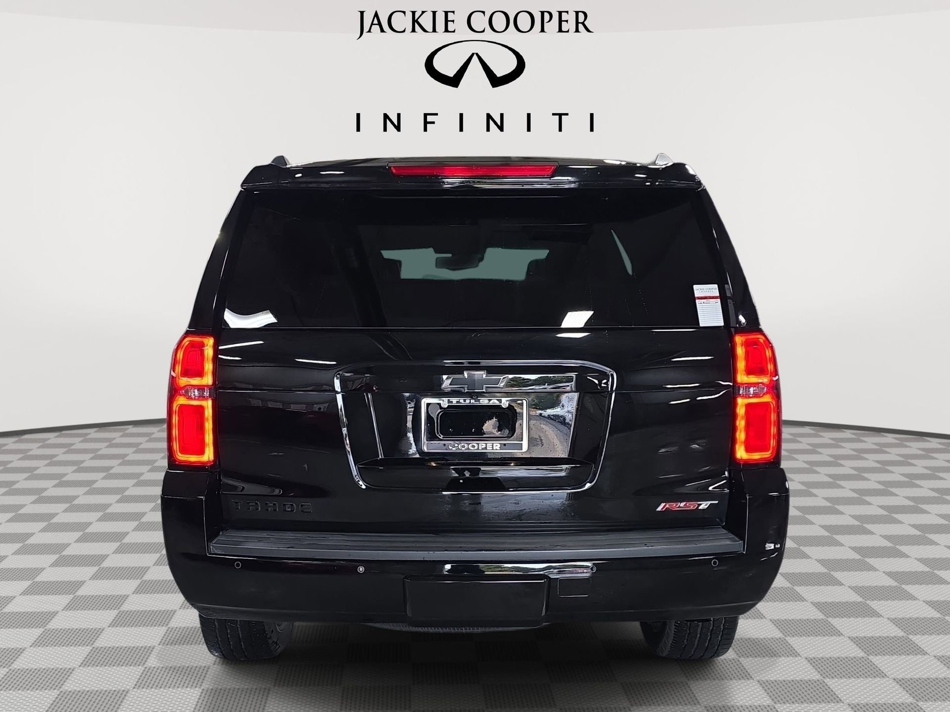 Used 2020 Chevrolet Tahoe Premier w/ 6.2L Performance Package AWD/4WD image 6