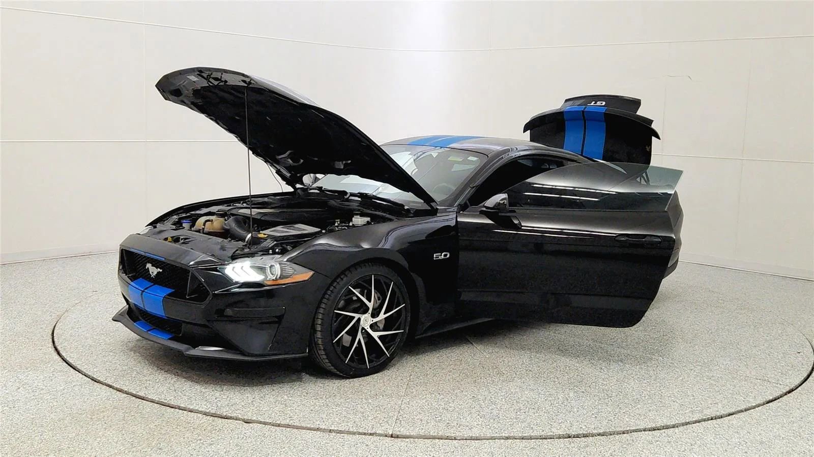 Used 2020 Ford Mustang GT image 7