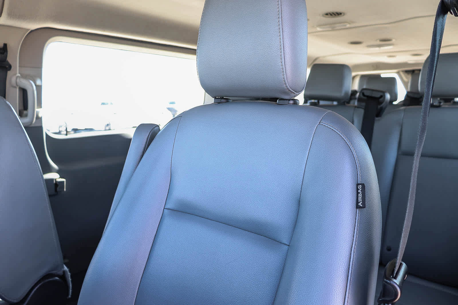 Used 2018 Ford Transit 350 XL image 26