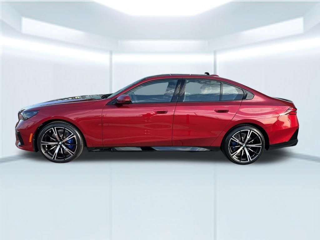 New 2026 BMW 530i xDrive w/ M Sport Package AWD/4WD image 3