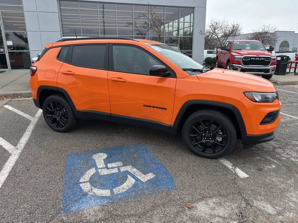 New 2026 Jeep Compass Latitude AWD/4WD image 36
