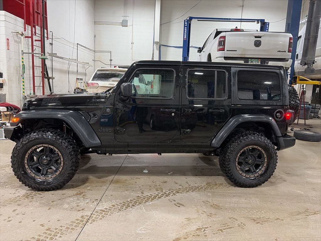 Used 2024 Jeep Wrangler Sport S image 4