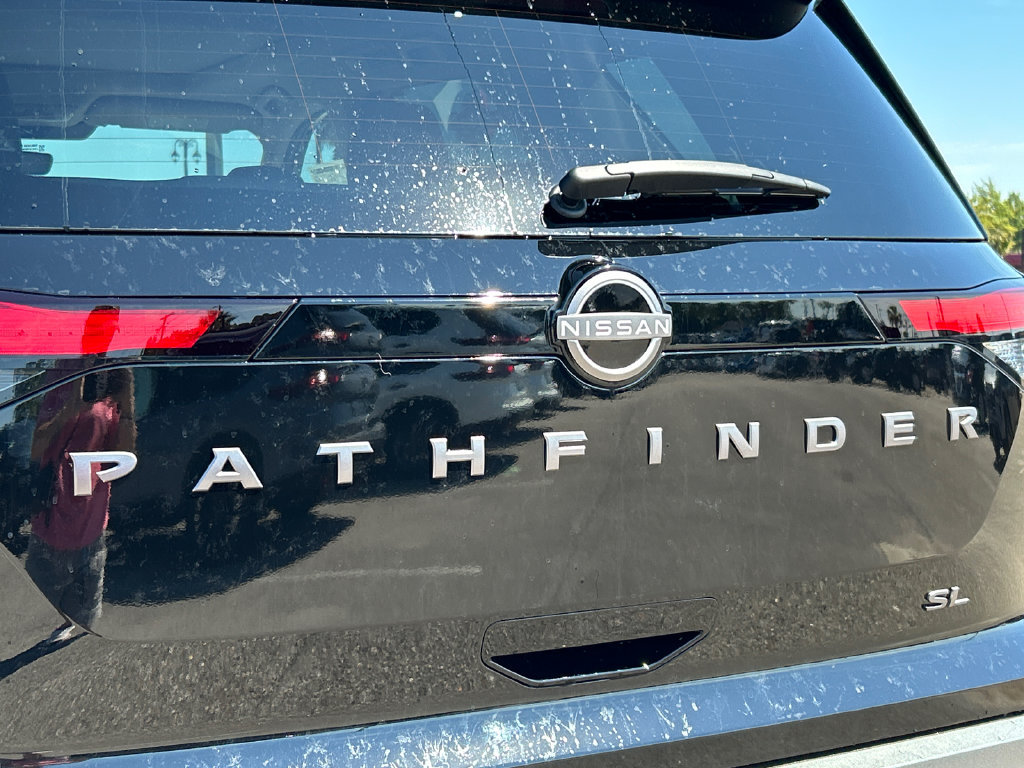New 2026 Nissan Pathfinder SL w/ SL Premium Package FWD image 6