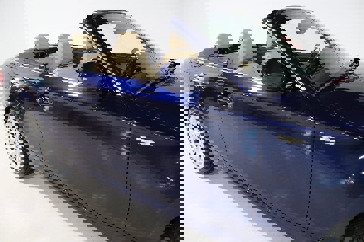 Used 2012 BMW 135i Convertible image 61