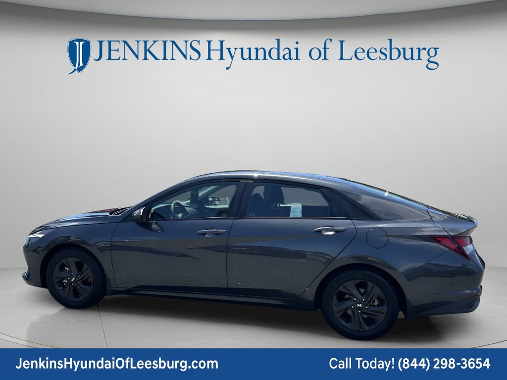 Certified 2023 Hyundai Elantra SEL FWD image 8