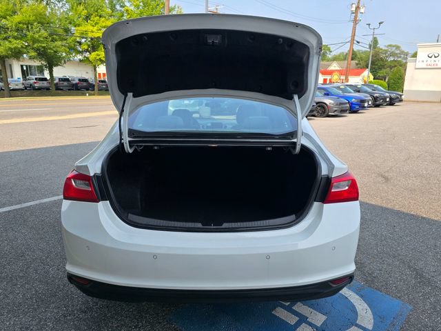 Used 2024 Chevrolet Malibu LT FWD image 35