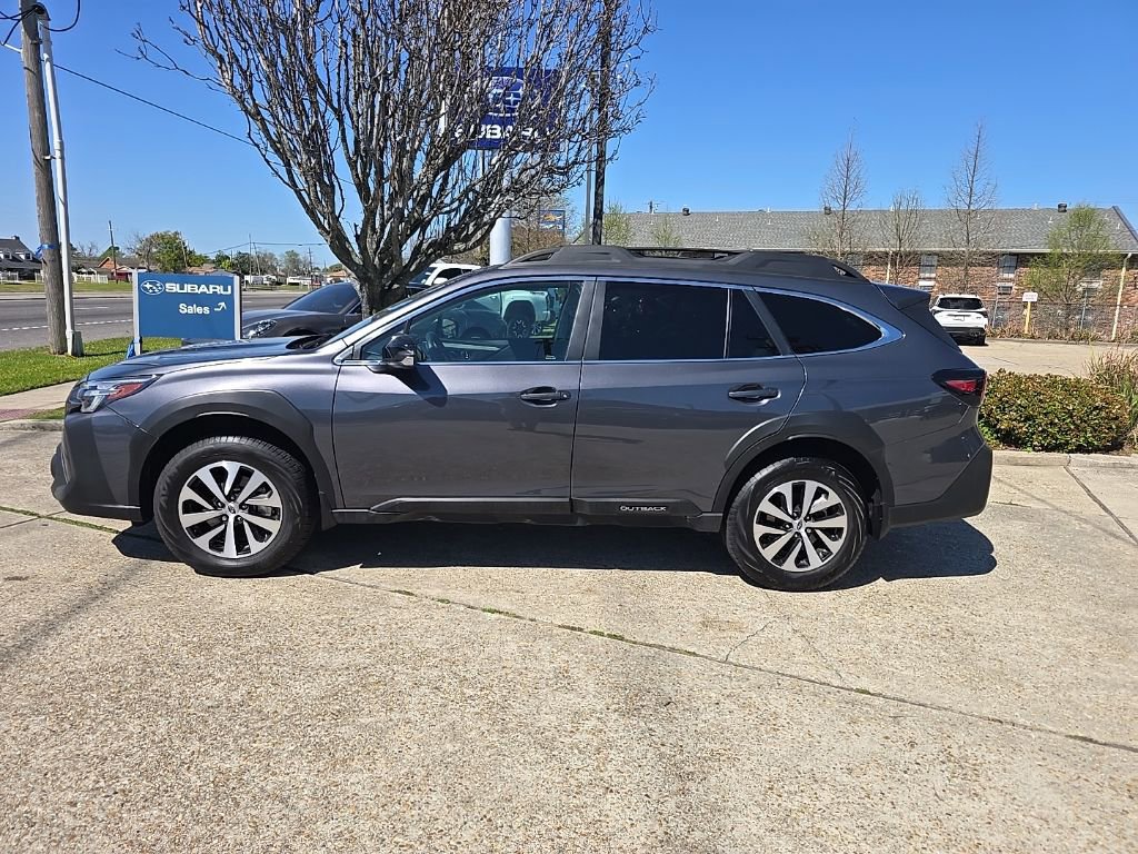 Certified 2025 Subaru Outback Premium image 9