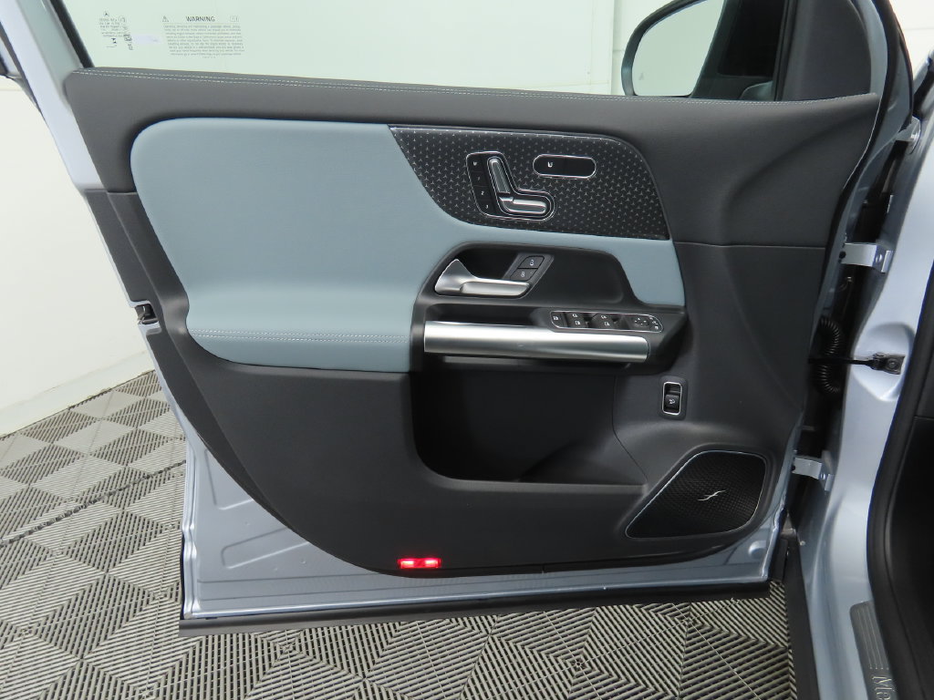 Certified 2026 Mercedes-Benz GLA 250 image 25