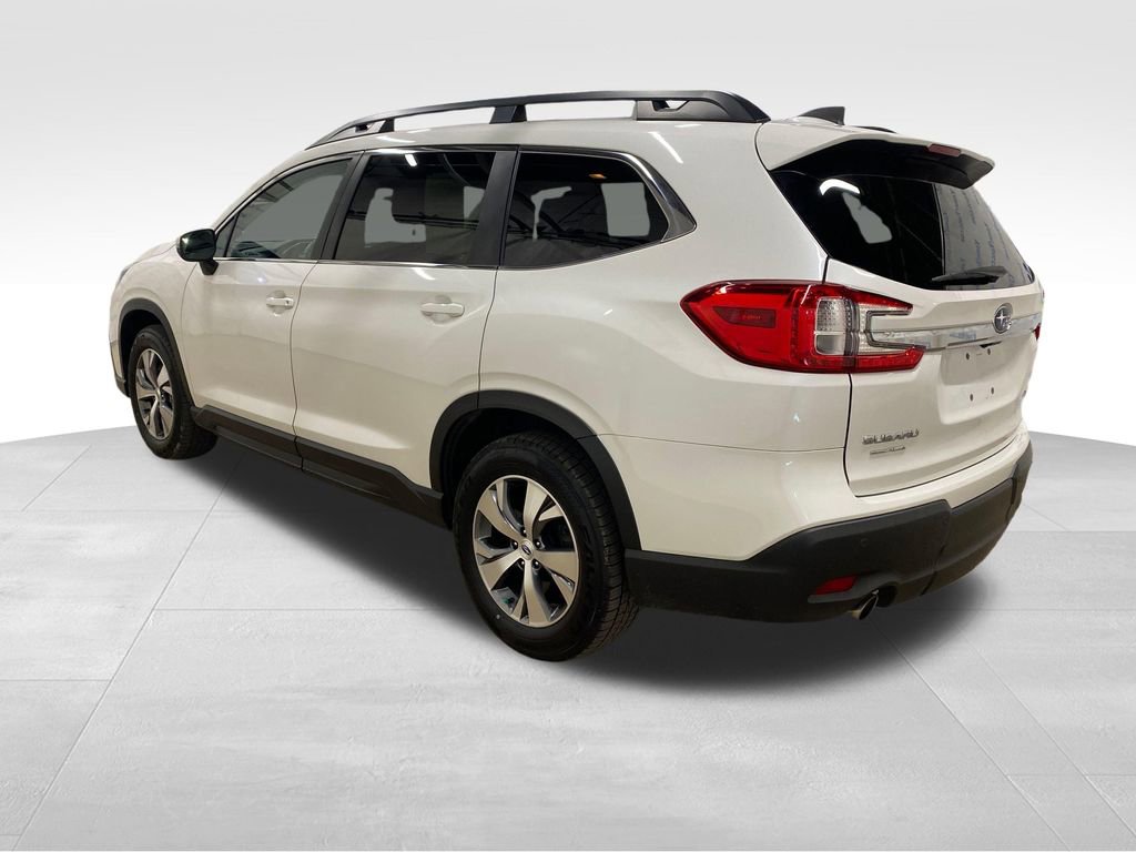 Used 2023 Subaru Ascent Premium w/ Convenience Package image 2
