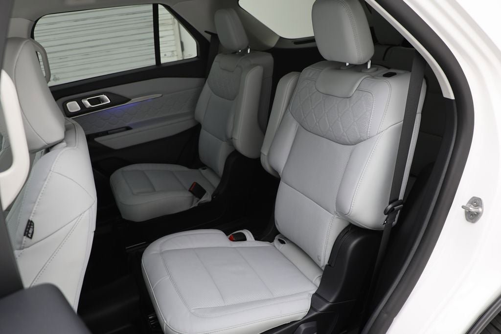 Used 2026 Ford Explorer Platinum w/ LUX Leather Package image 12
