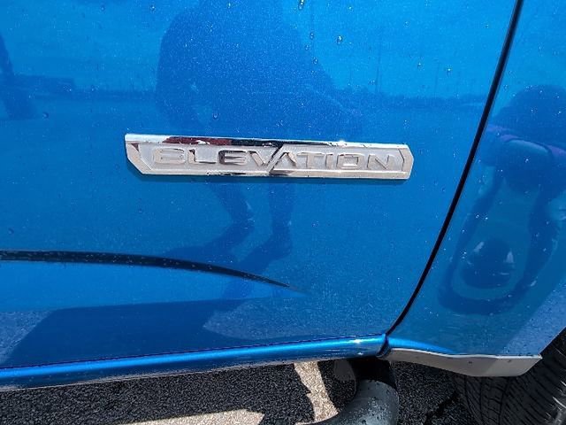 Used 2022 GMC Canyon Elevation w/ Elevation Premium Package image 3