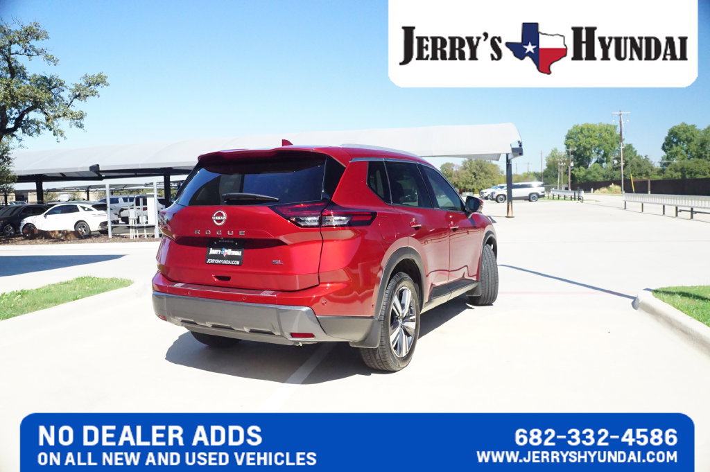 Used 2024 Nissan Rogue SL FWD image 7