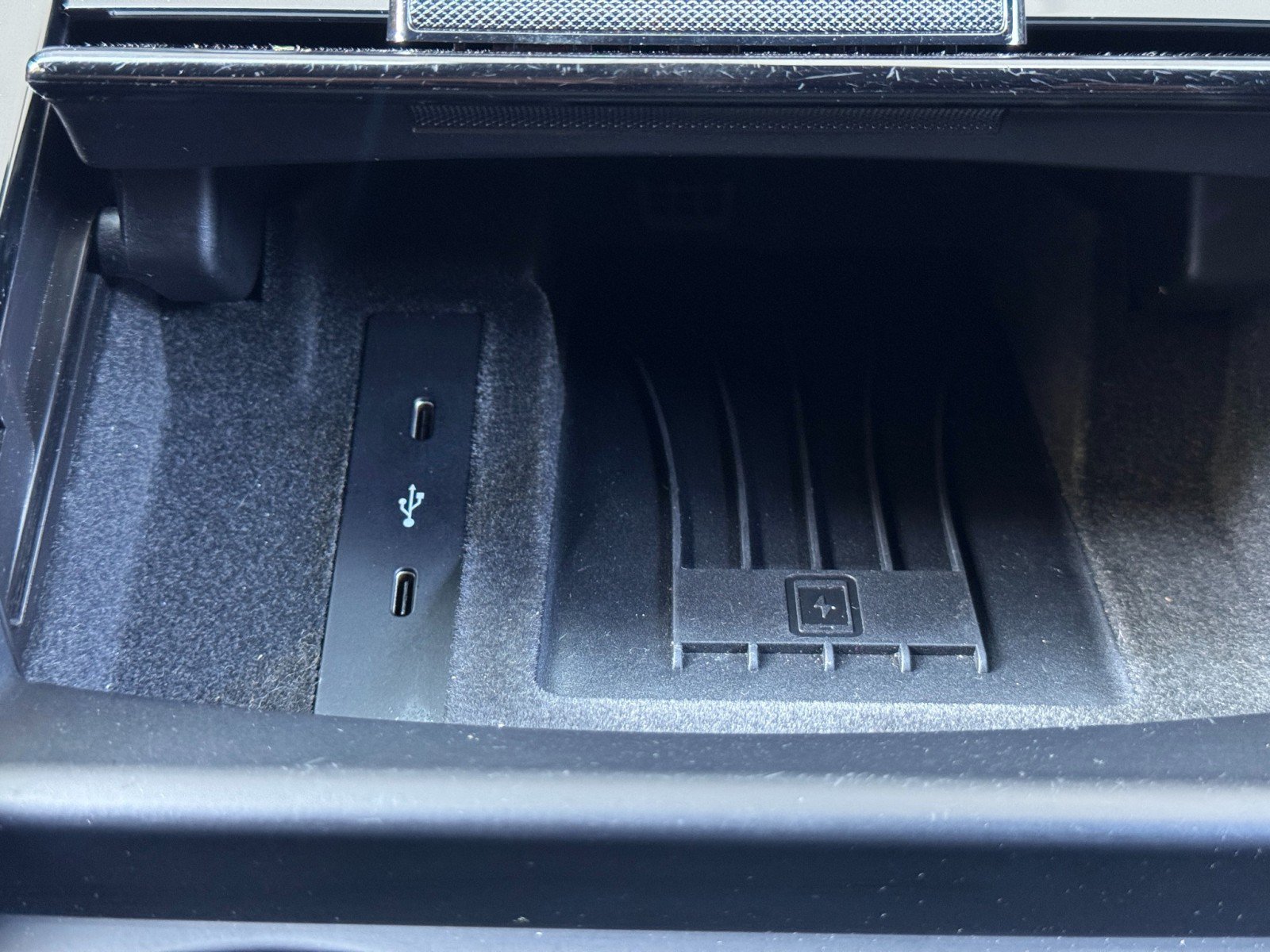 Used 2025 Porsche Panamera image 38