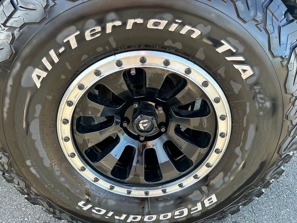 Used 2022 Jeep Wrangler Unlimited Sahara AWD/4WD image 29