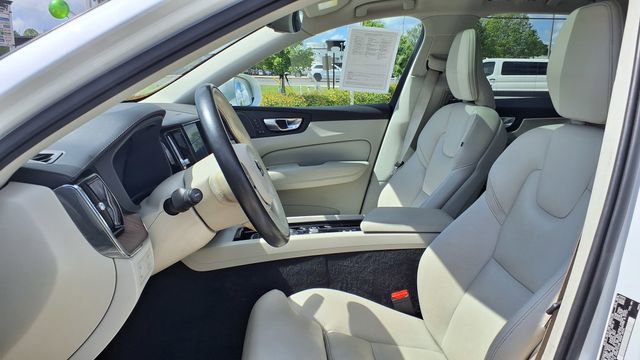 Used 2020 Volvo XC60 T5 Inscription image 14