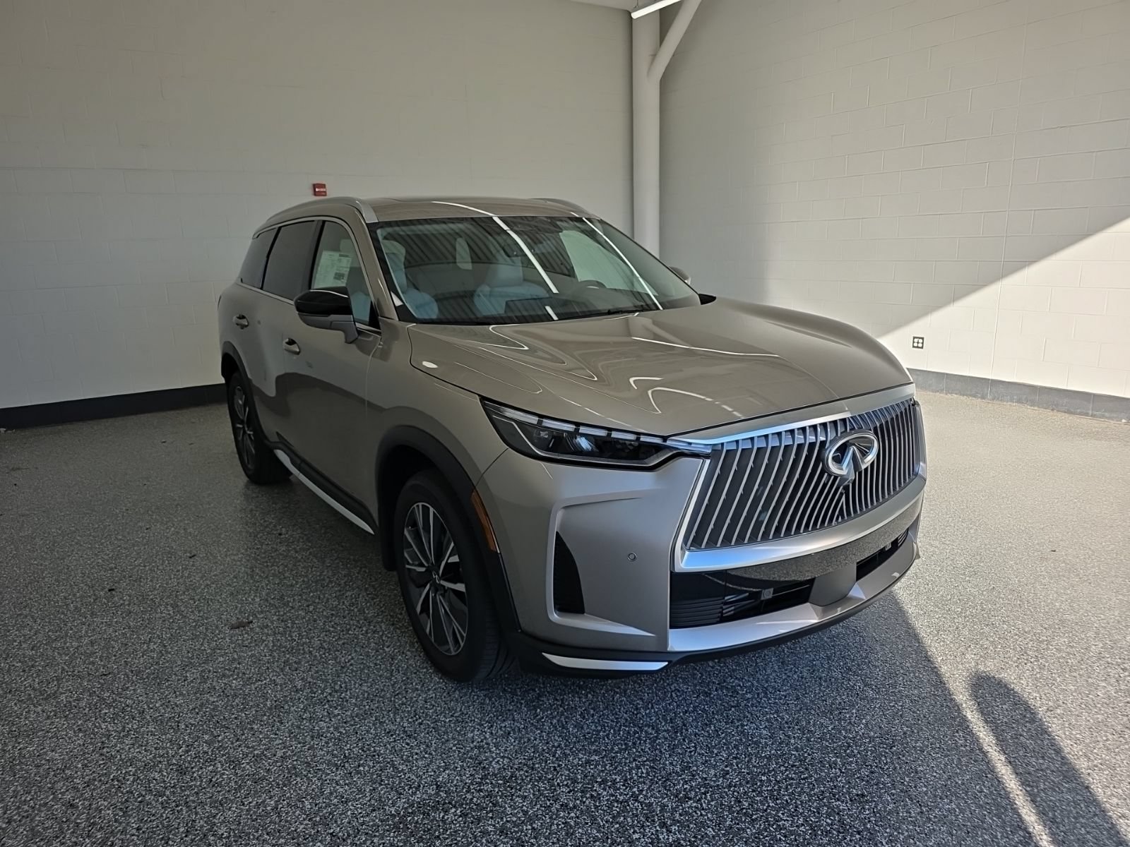 Certified 2026 INFINITI QX60 Luxe w/ Cargo Package AWD/4WD image 7