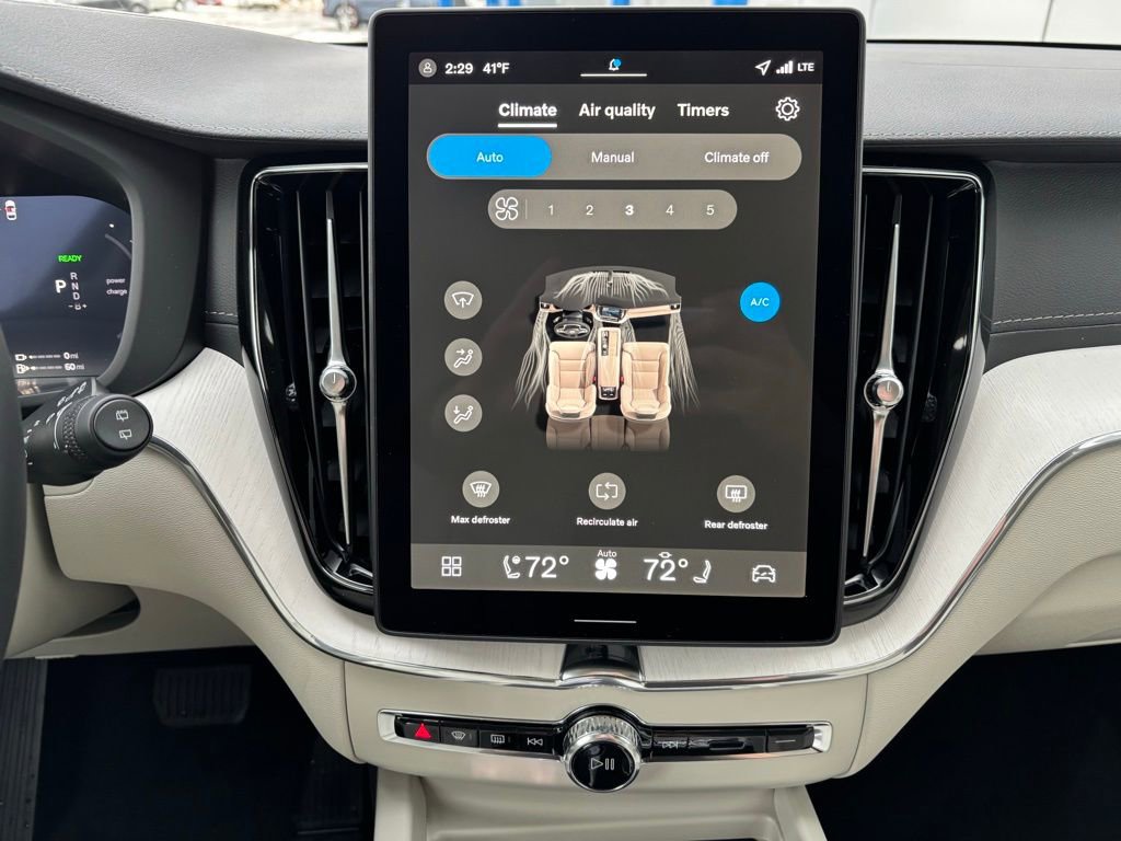 New 2026 Volvo XC60 T8 Ultra w/ Climate Package image 13