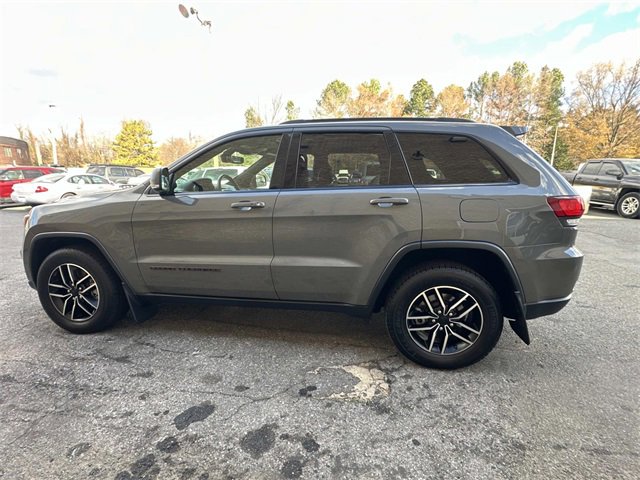 Used 2021 Jeep Grand Cherokee Trailhawk w/ Trailhawk Luxury Group image 2