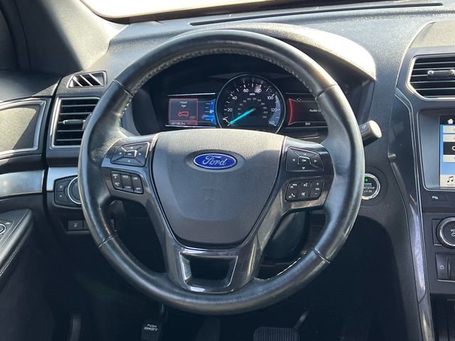Used 2018 Ford Explorer XLT w/ Equipment Group 202A image 15