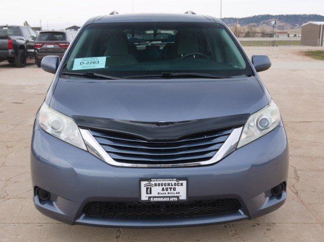 Used 2015 Toyota Sienna LE FWD image 6