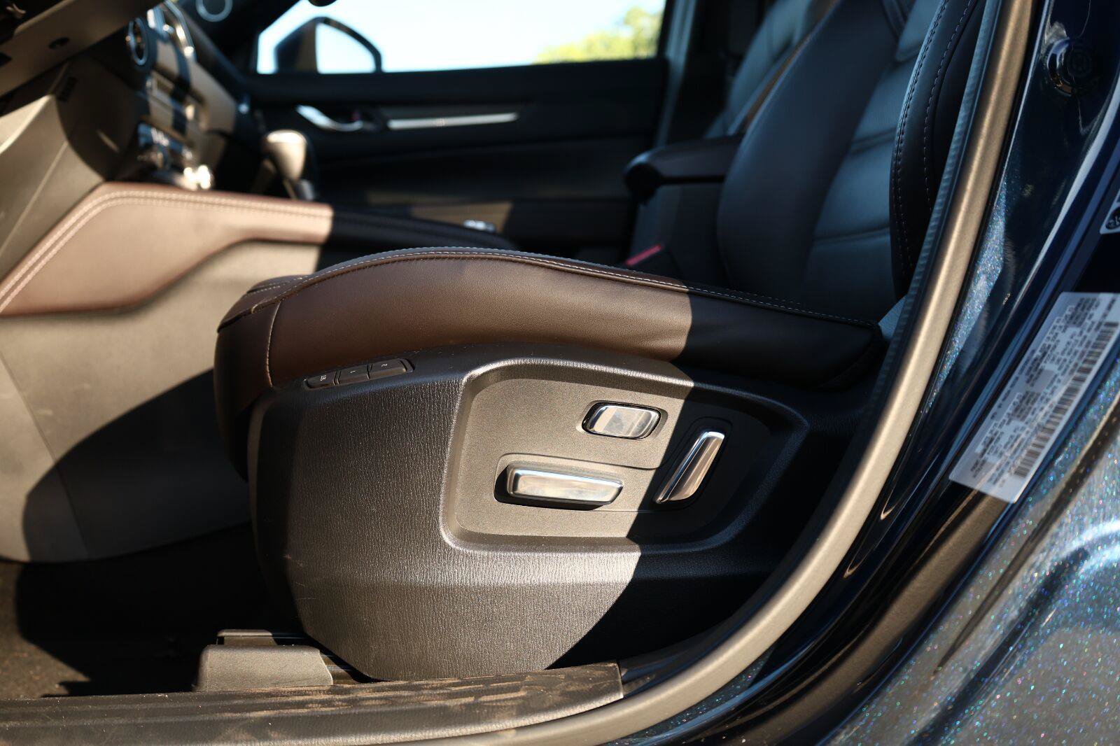 Used 2025 MAZDA CX-5 Signature AWD/4WD image 13