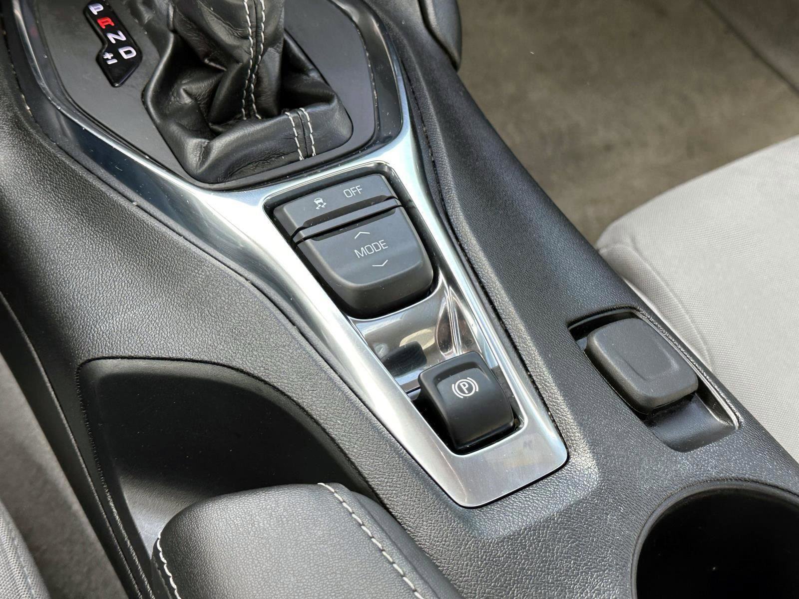 Used 2023 Chevrolet Camaro LT w/ RS Package image 28