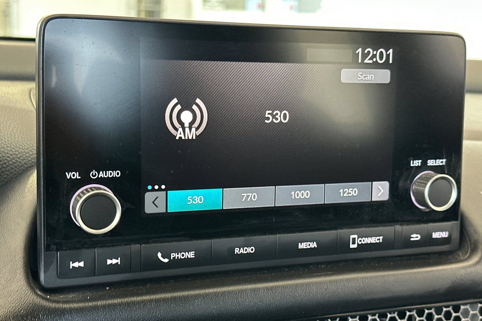 Certified 2025 Honda HR-V Sport image 18