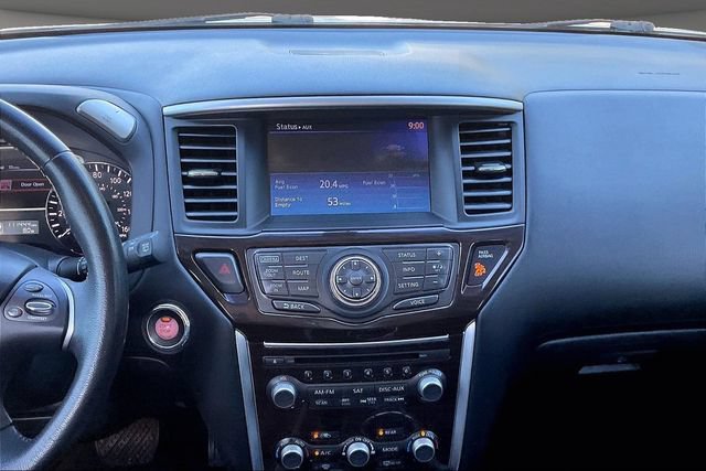 Used 2013 Nissan Pathfinder Platinum FWD image 6
