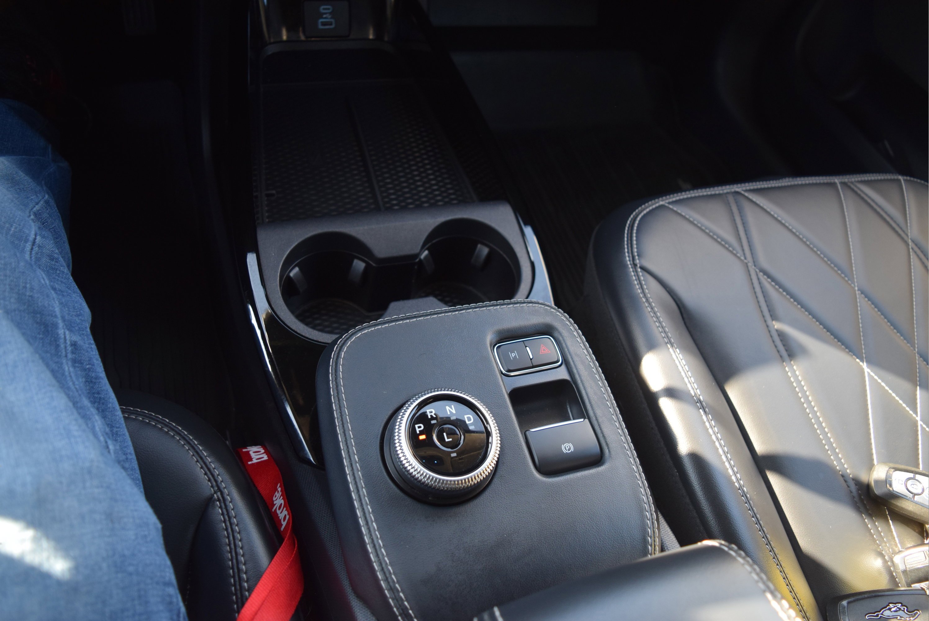 Used 2021 Ford Mustang Mach-E Select w/ Comfort/Appearance Package image 15