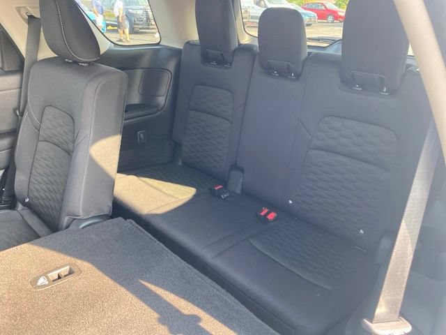 Used 2024 Nissan Pathfinder SV FWD image 14