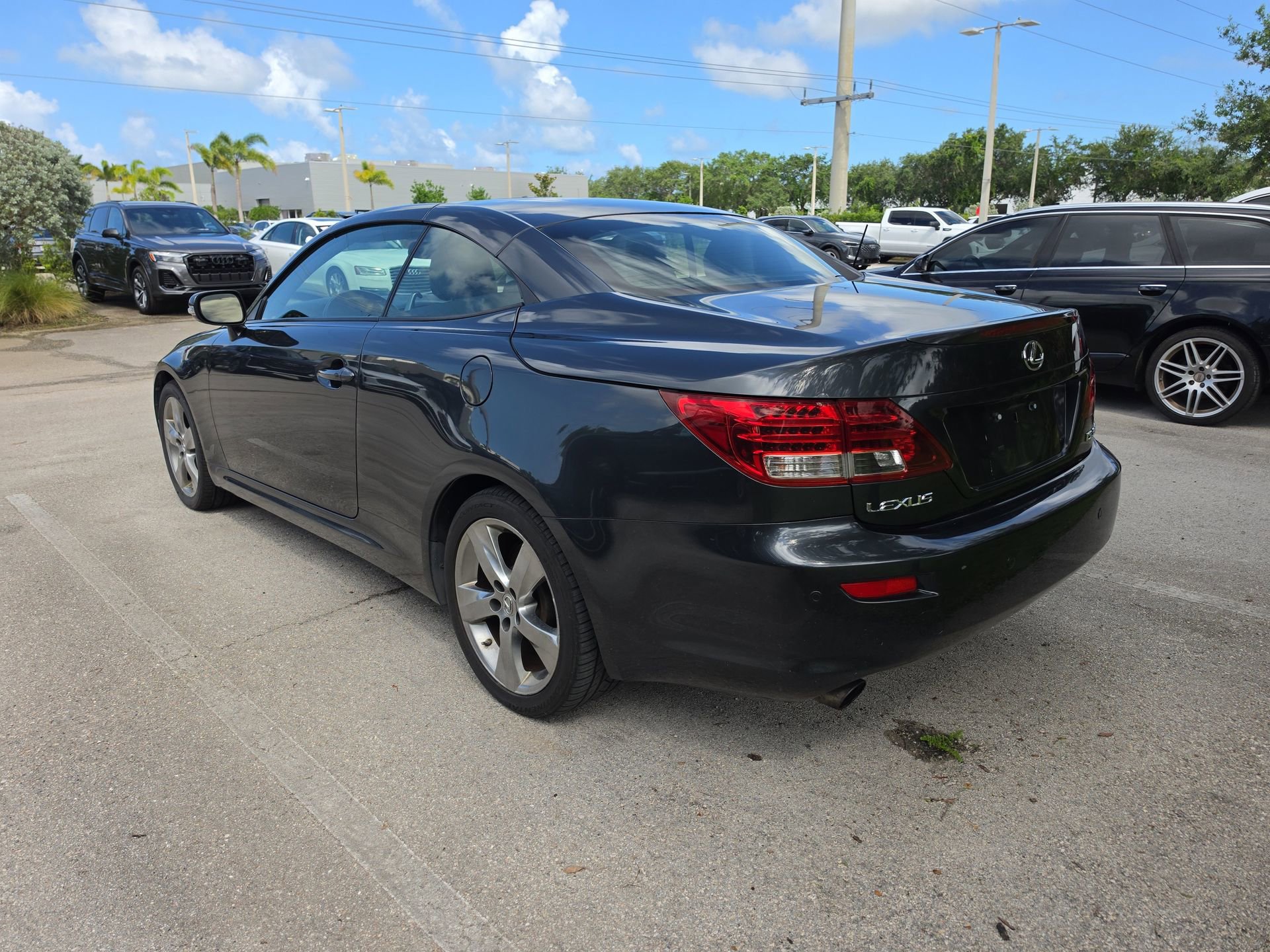 Used 2010 Lexus IS 350C RWD image 4