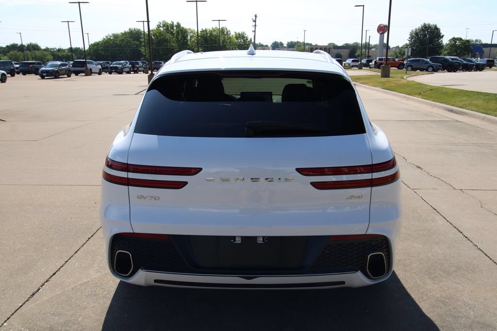 Used 2024 Genesis GV70 2.5T w/ Advanced Package AWD/4WD image 16