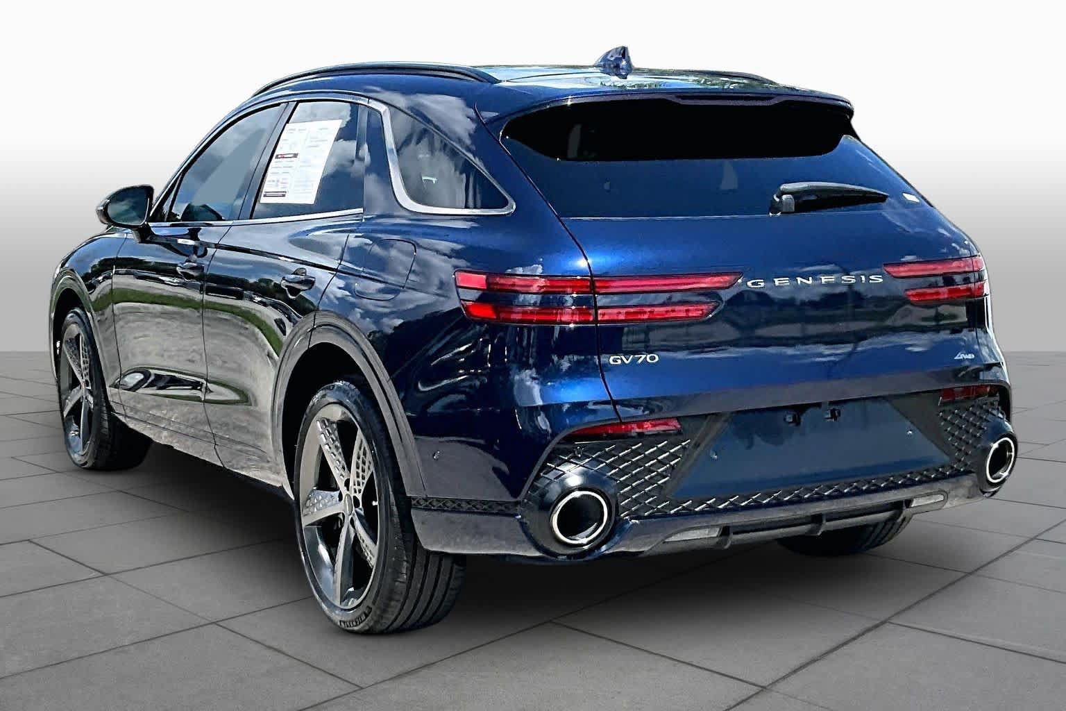Used 2023 Genesis GV70 2.5T w/ Sport Prestige Package AWD/4WD image 12