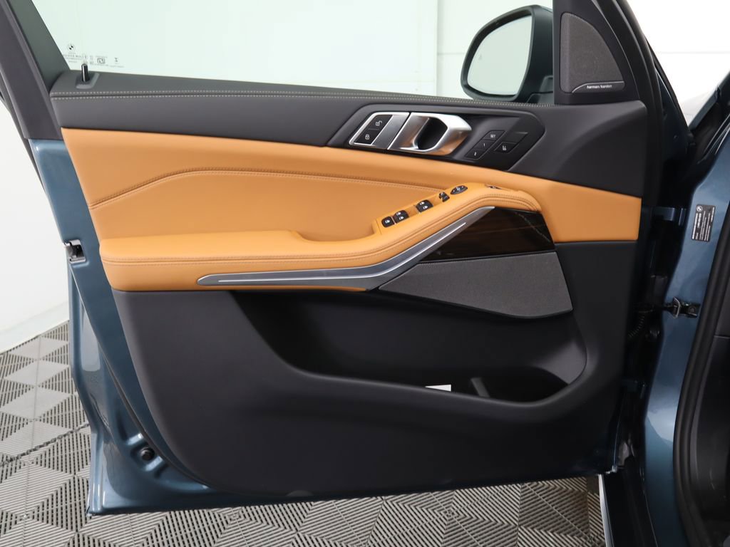 Certified 2026 BMW X5 xDrive40i w/ Climate Comfort Package AWD/4WD image 26