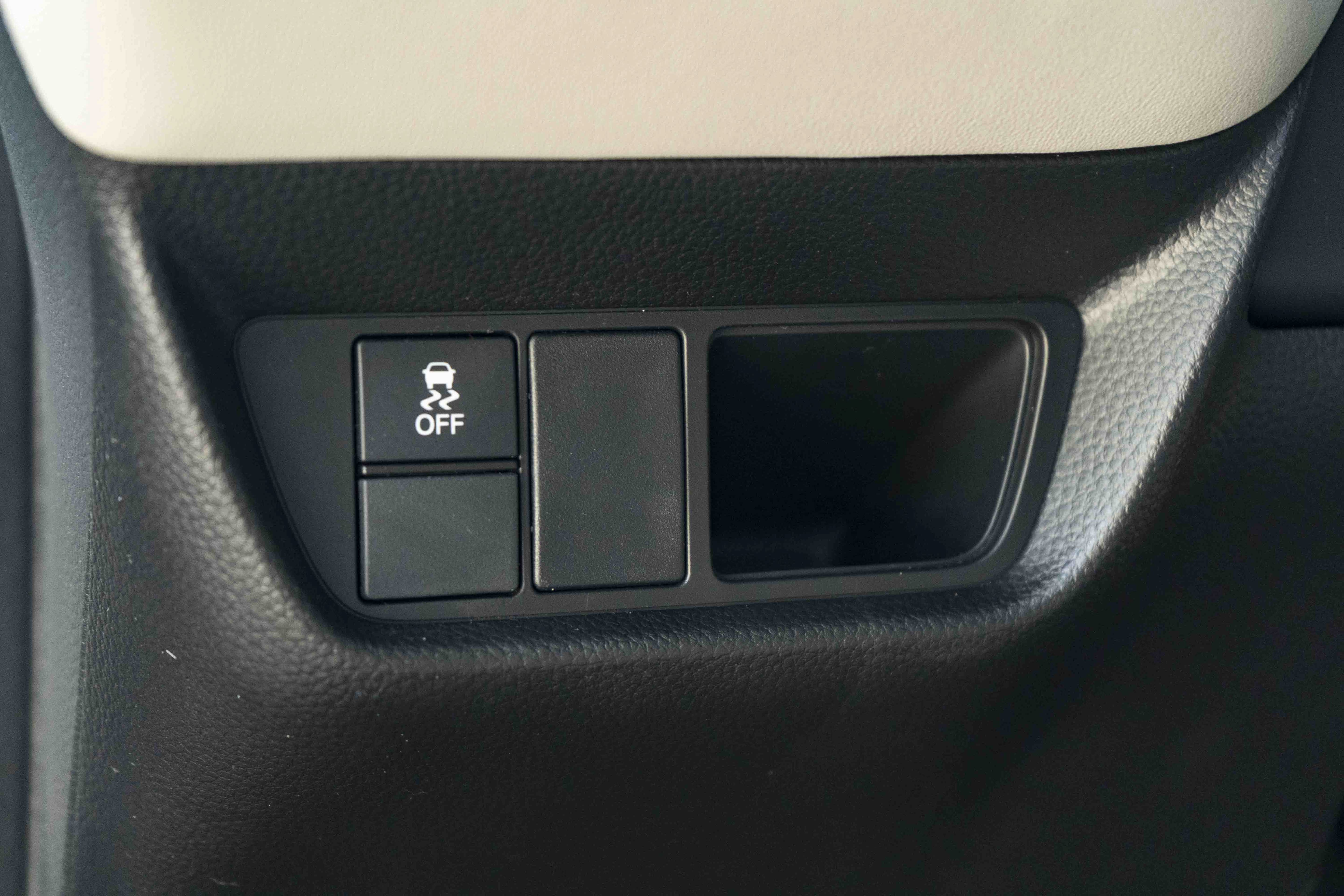 Used 2023 Honda HR-V LX image 39
