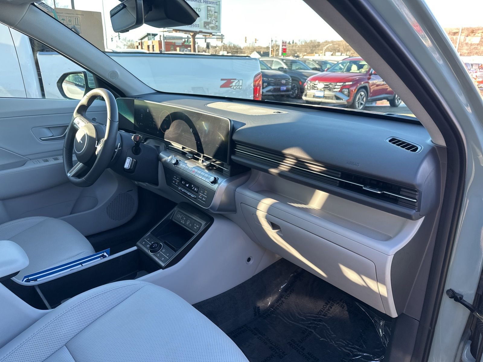 Used 2025 Hyundai Kona Limited image 12