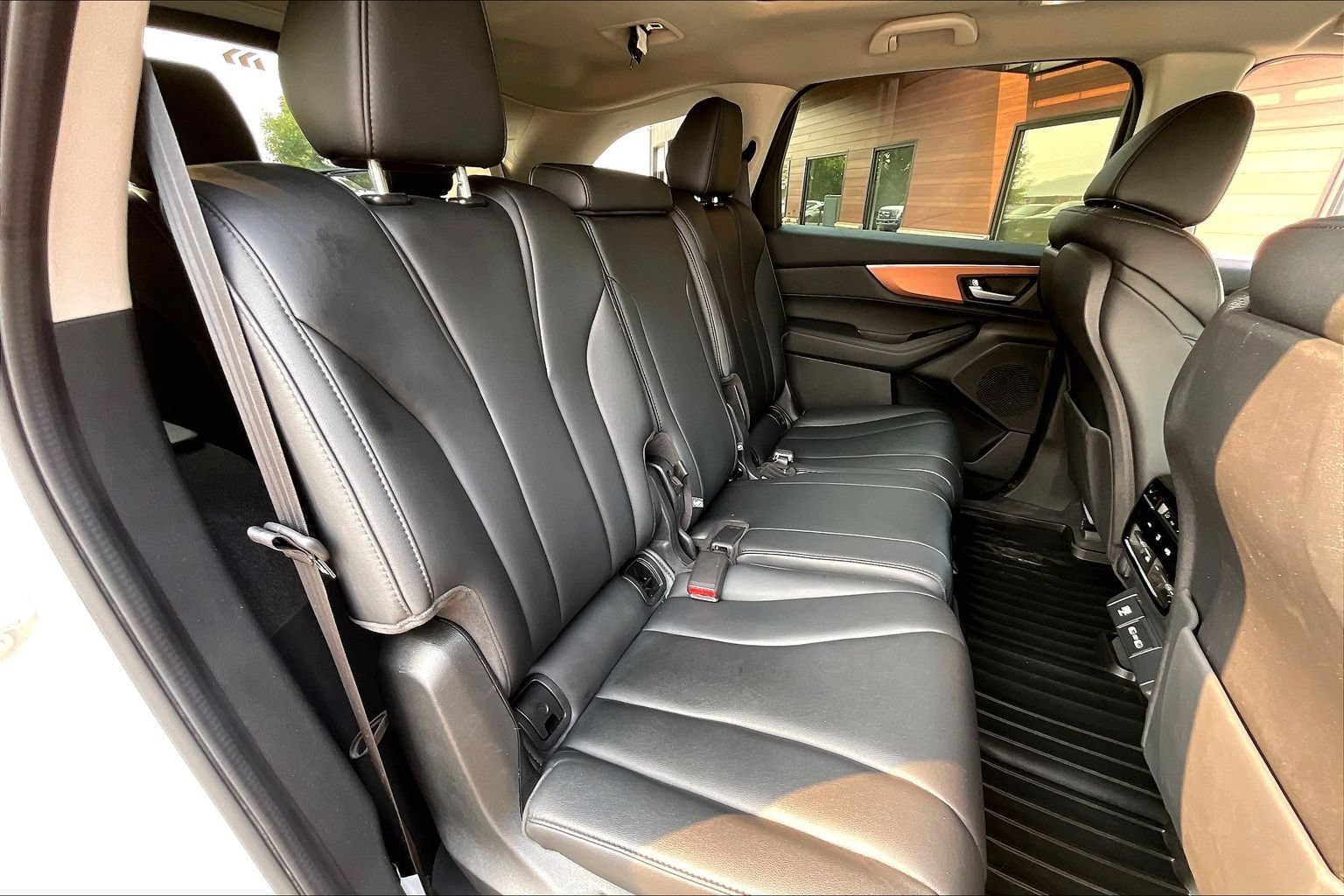 Used 2022 Acura MDX SH-AWD image 20