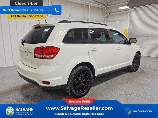Used 2019 Dodge Journey SE w/ Connectivity Group FWD image 4