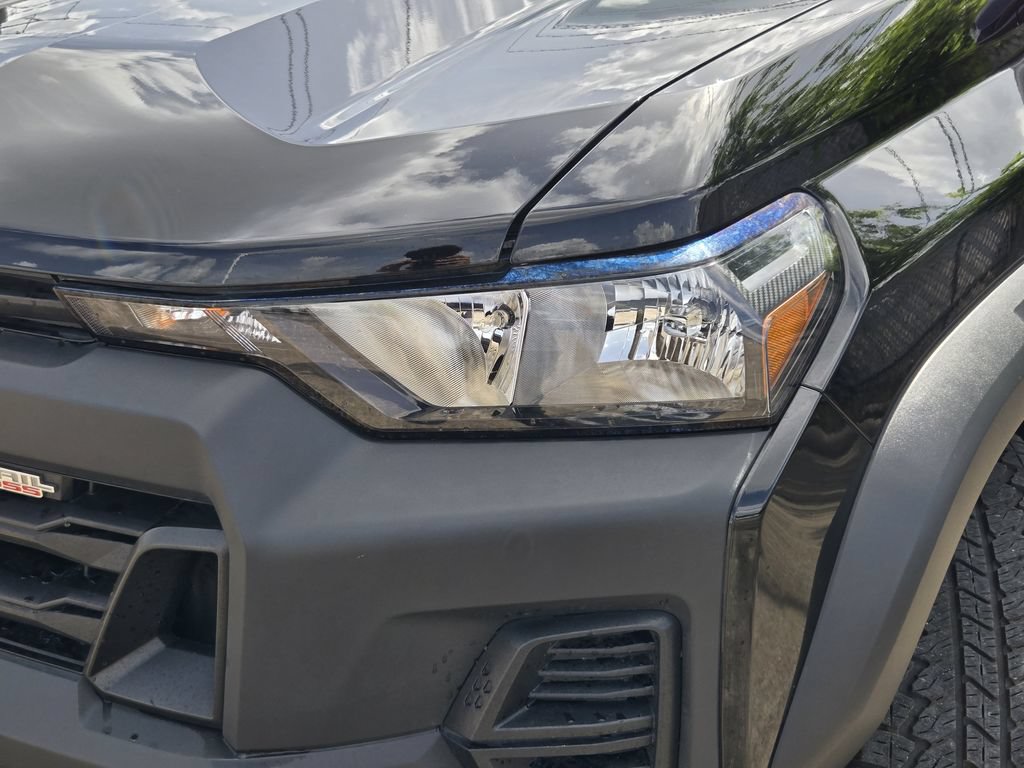 New 2025 Chevrolet Colorado Trail Boss w/ Midnight Edition AWD/4WD image 11