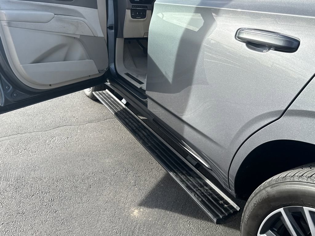 Used 2022 Cadillac Escalade Sport Platinum w/ Heavy-Duty Trailer Package image 21