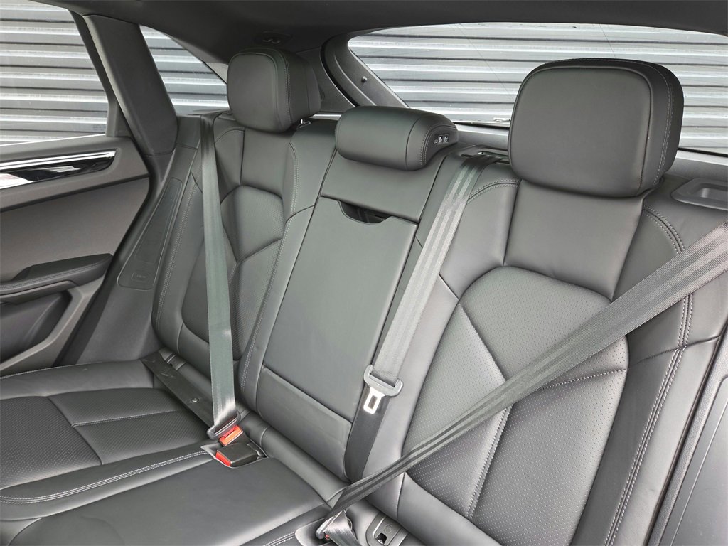 Certified 2016 Porsche Macan S image 16