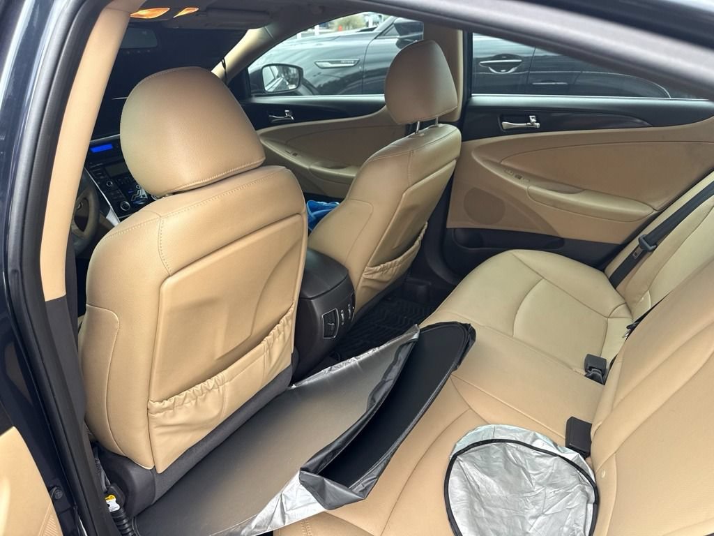 Used 2013 Hyundai Sonata Limited FWD image 3