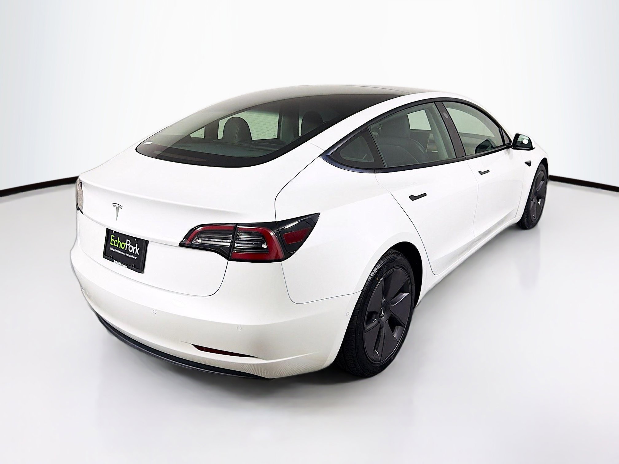 Used 2021 Tesla Model 3 Standard Range Plus RWD image 9