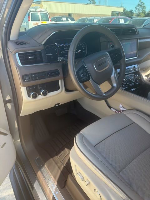 Used 2021 GMC Yukon Denali image 9