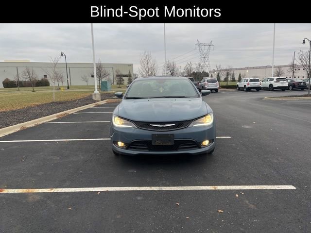 Used 2015 Chrysler 200 S w/ Comfort Group image 2
