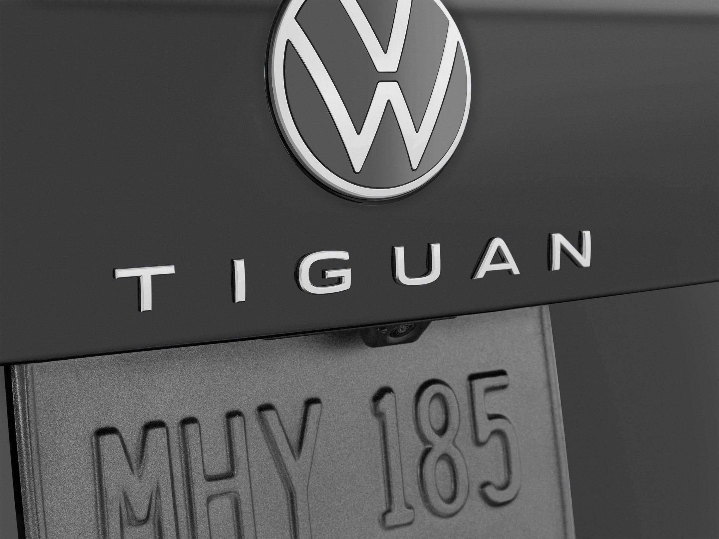 Used 2022 Volkswagen Tiguan SE R-Line FWD image 61