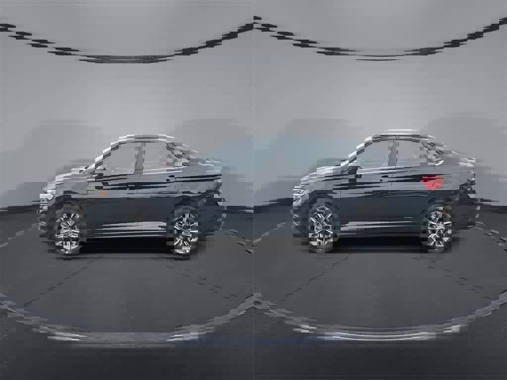 Used 2023 Volkswagen Jetta SE image 5