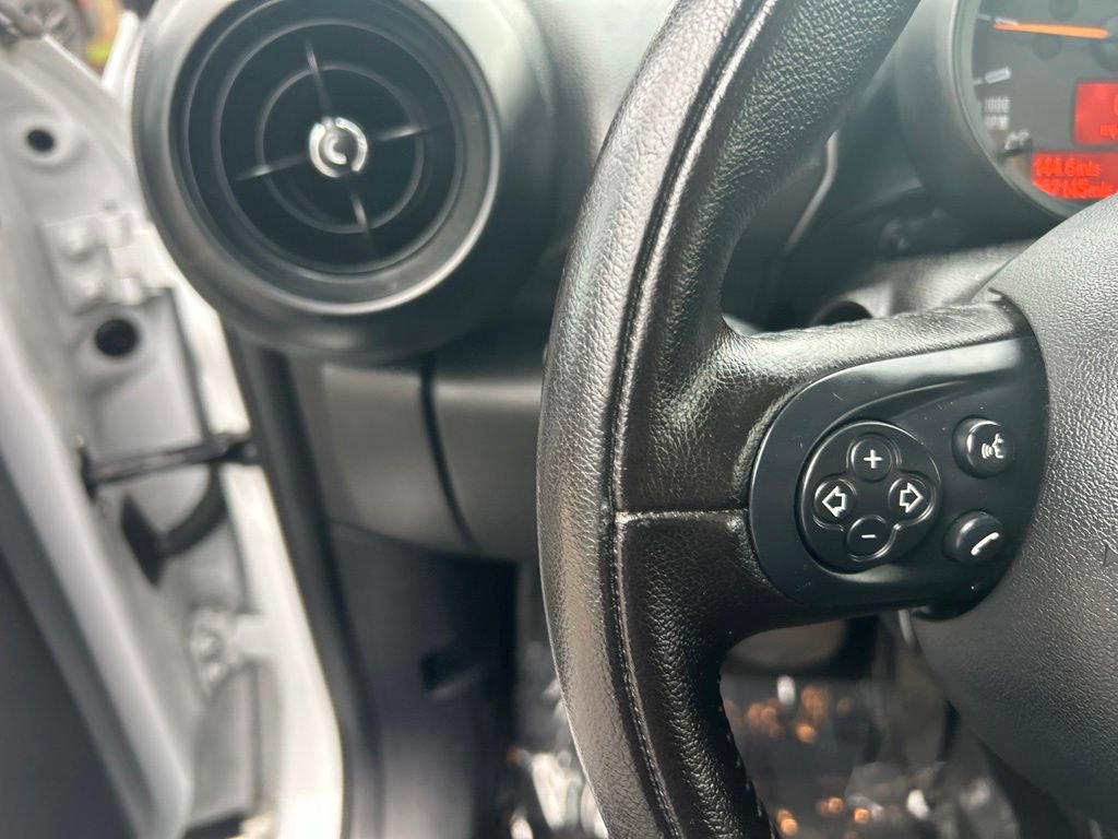 Used 2015 MINI Cooper Paceman FWD image 33